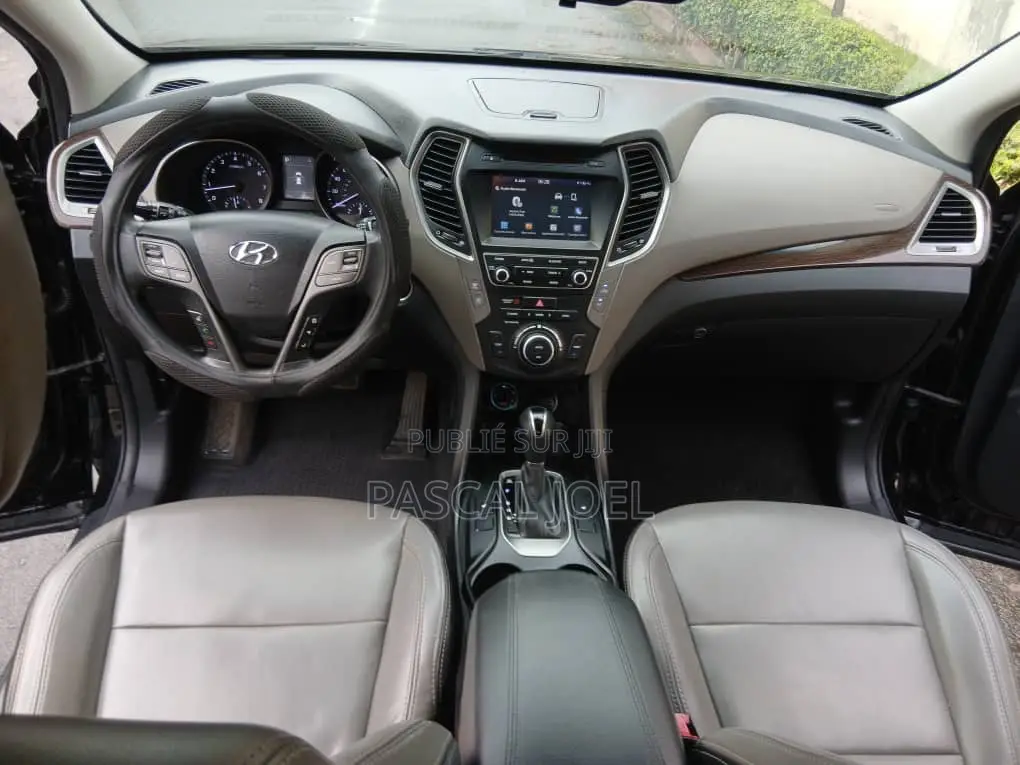 Hyundai Santa Fe 2019 Black