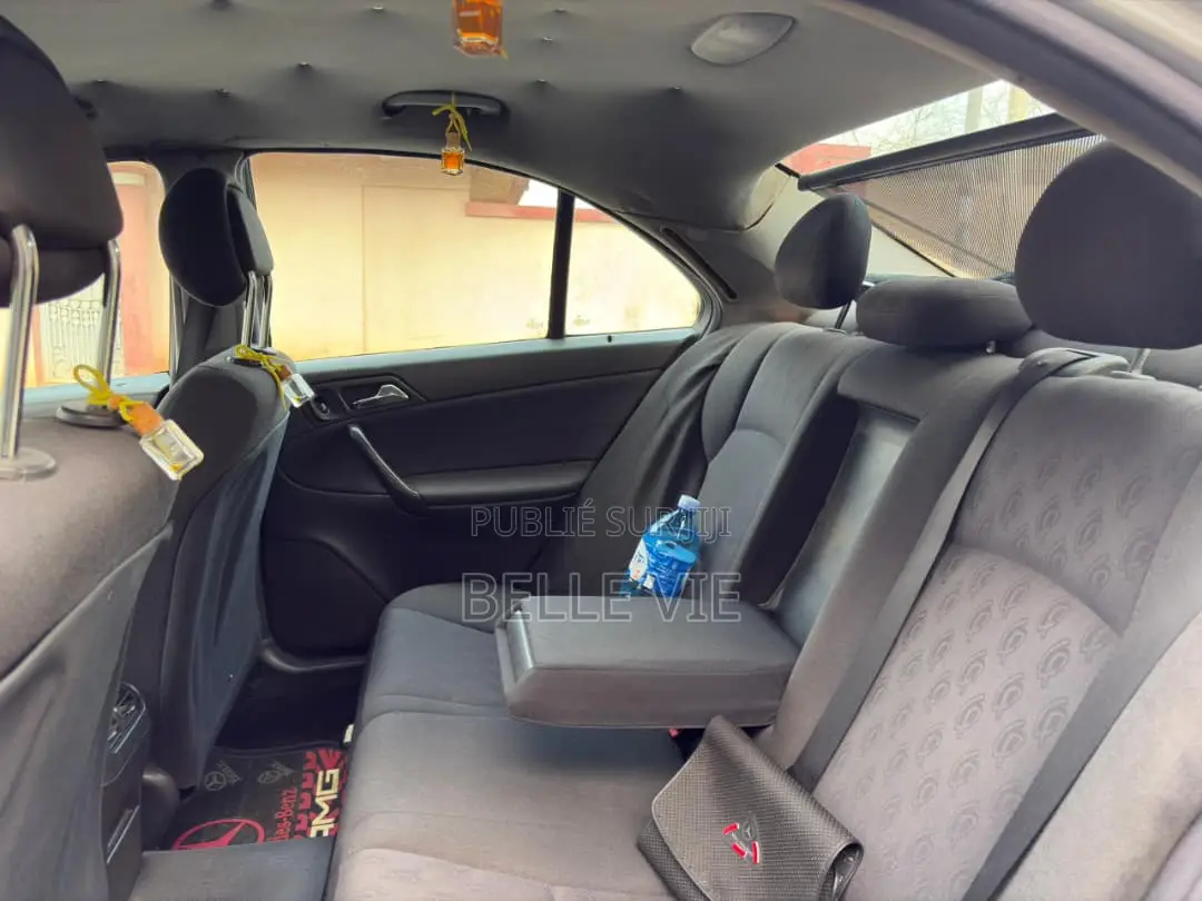 Mercedes-Benz C200 2002 Gris