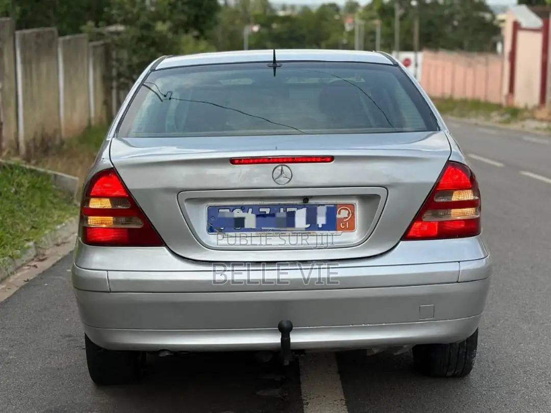 Mercedes-Benz C200 2002 Gris