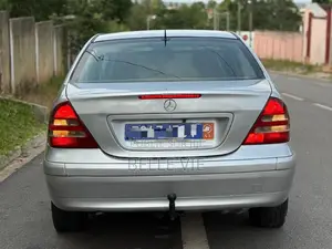 Mercedes-Benz C200 2002 Gris