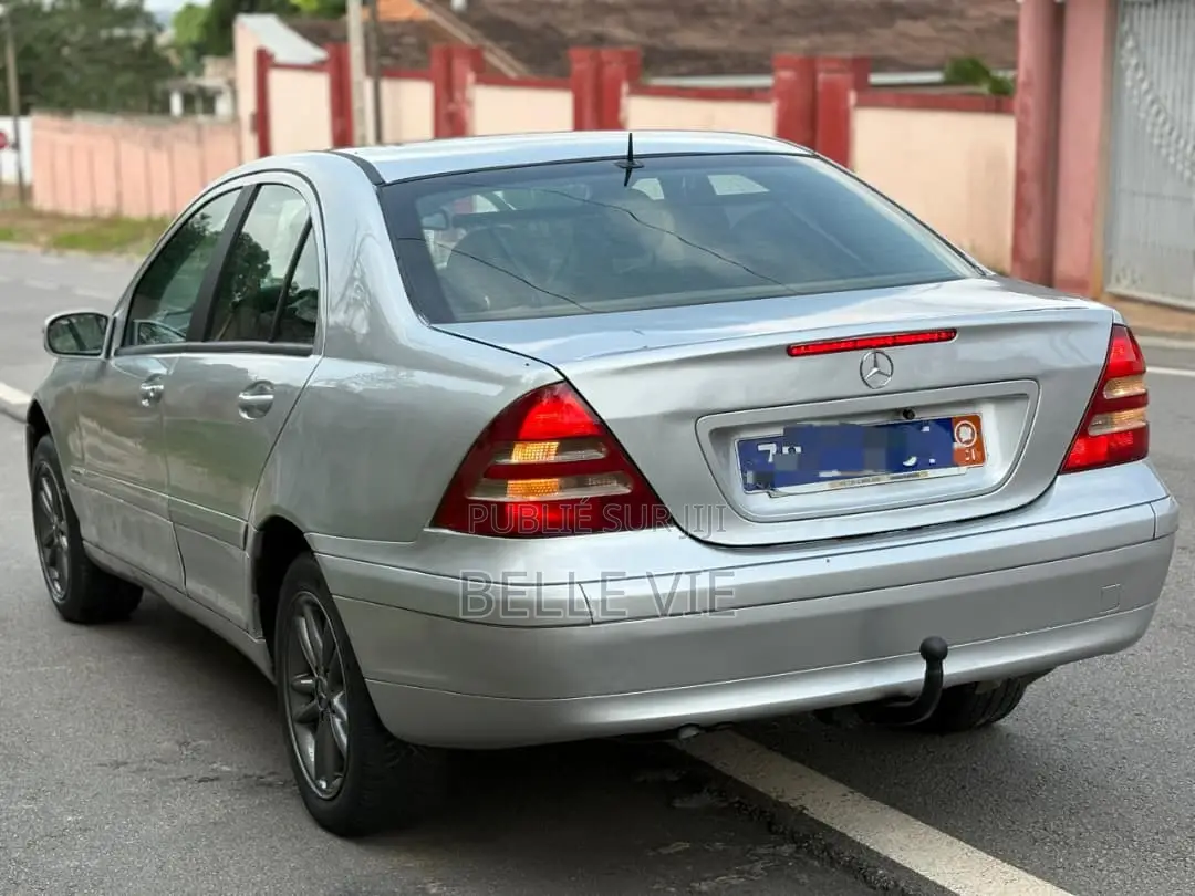 Mercedes-Benz C200 2002 Gris