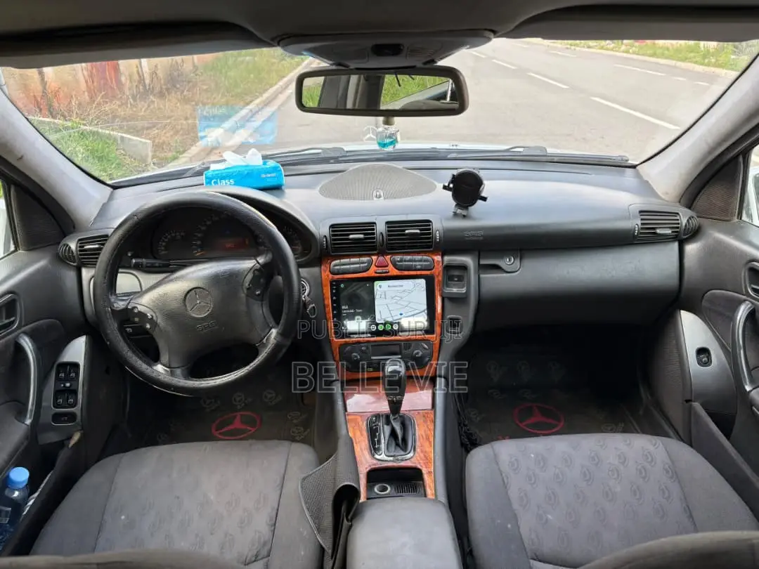 Mercedes-Benz C200 2002 Gris