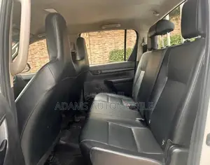 New Toyota Hilux 2023 Blanc