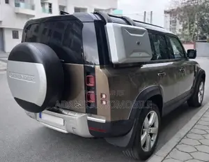 Land Rover Defender First Edition 2021 Marron