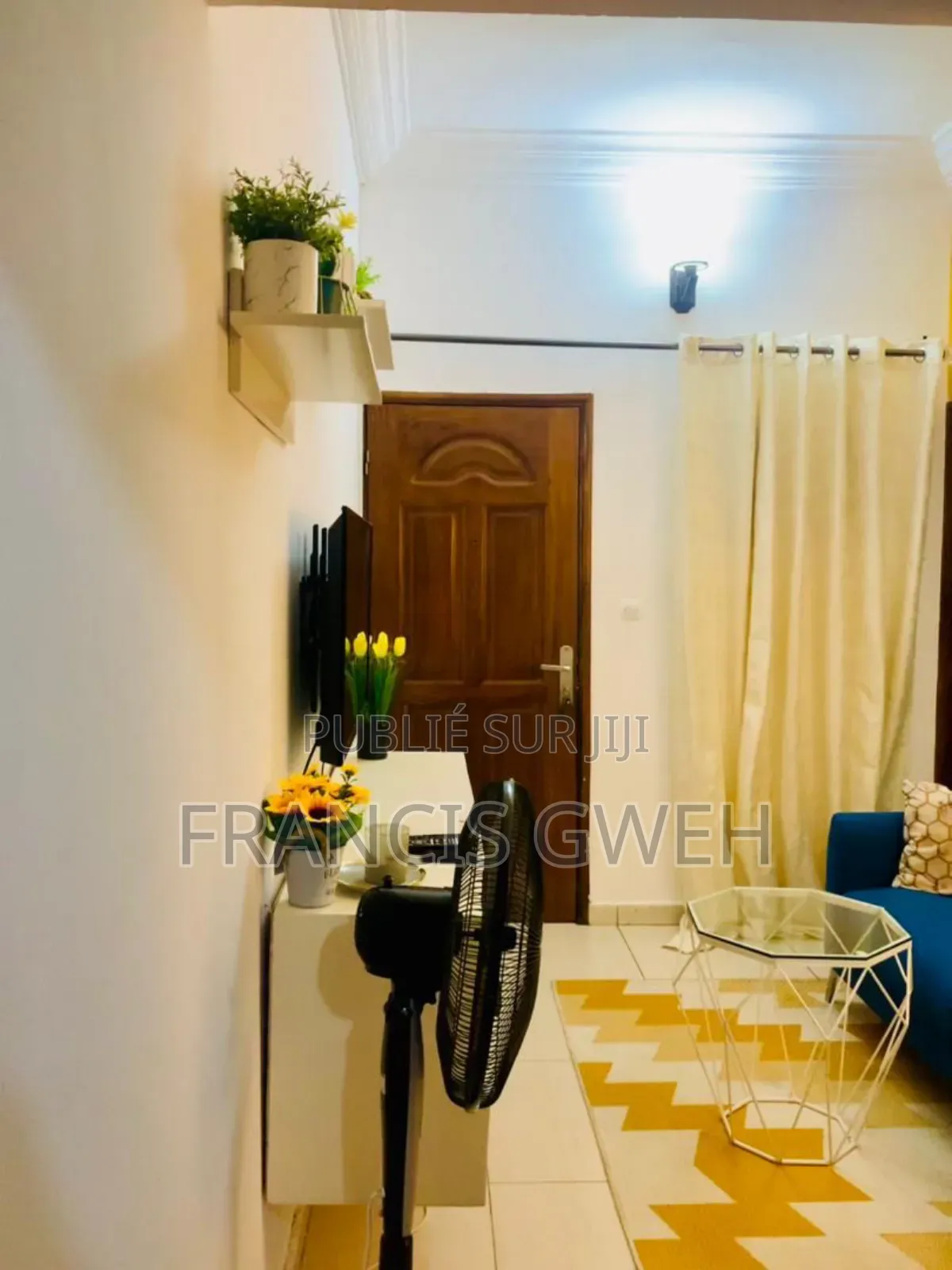 Furnished 1chbre Appartement dans Francis Gweh, Cocody à Louer
