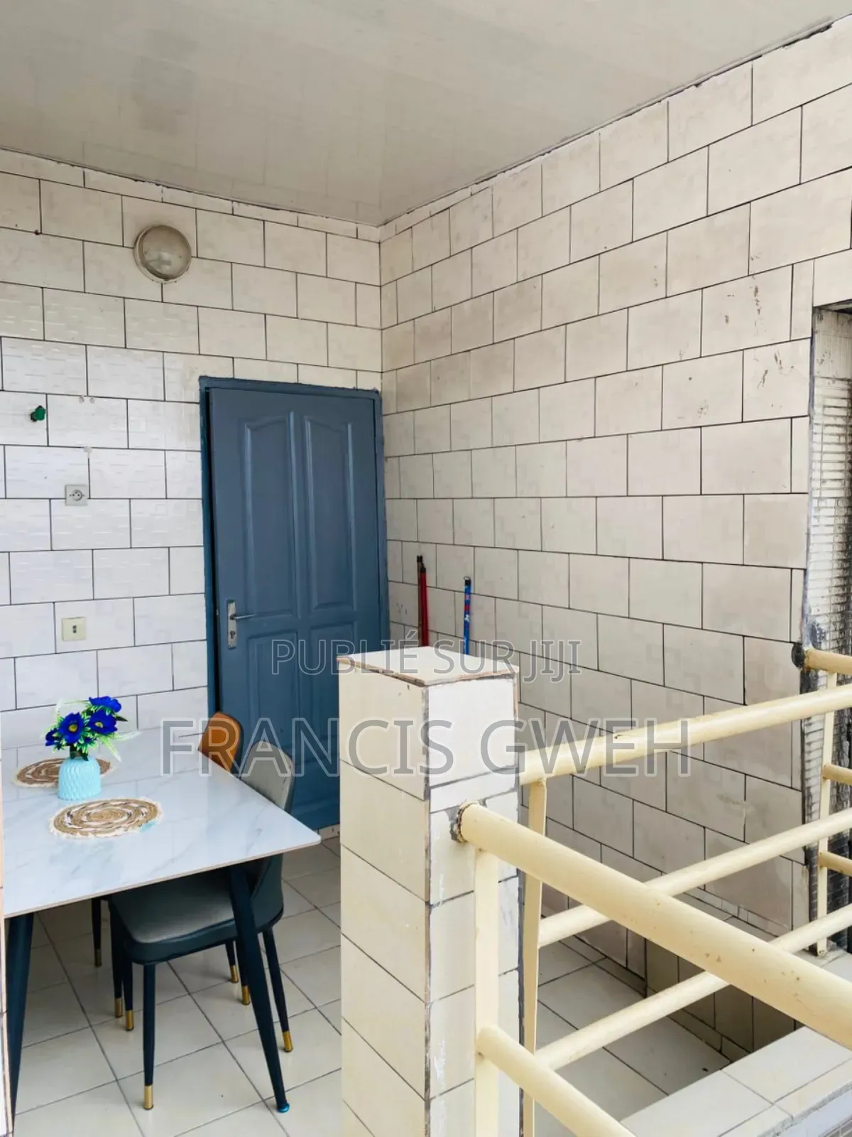 Furnished 1chbre Appartement dans Francis Gweh, Cocody à Louer