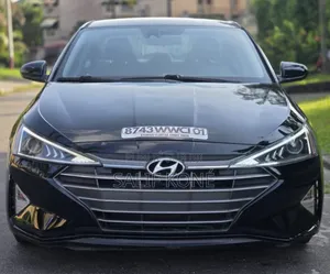 Hyundai Elantra 2020 Noir Mat