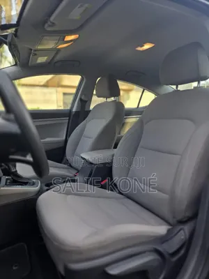 Hyundai Elantra 2020 Noir Mat