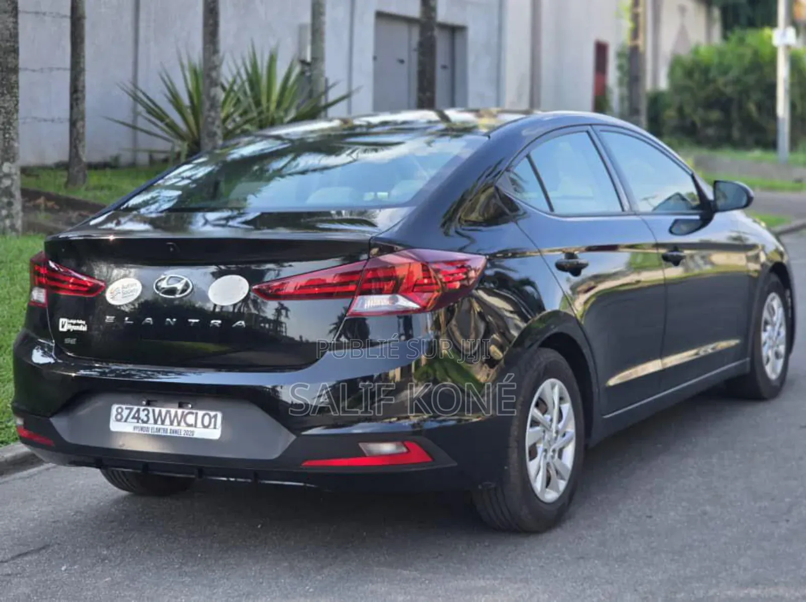 Hyundai Elantra 2020 Noir Mat