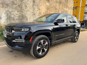 Jeep Cherokee 2023 Black