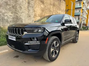 Jeep Cherokee 2023 Black