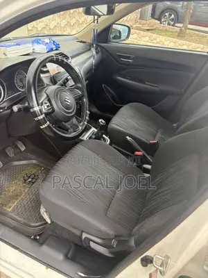 Suzuki Dzire 2023 Blanc