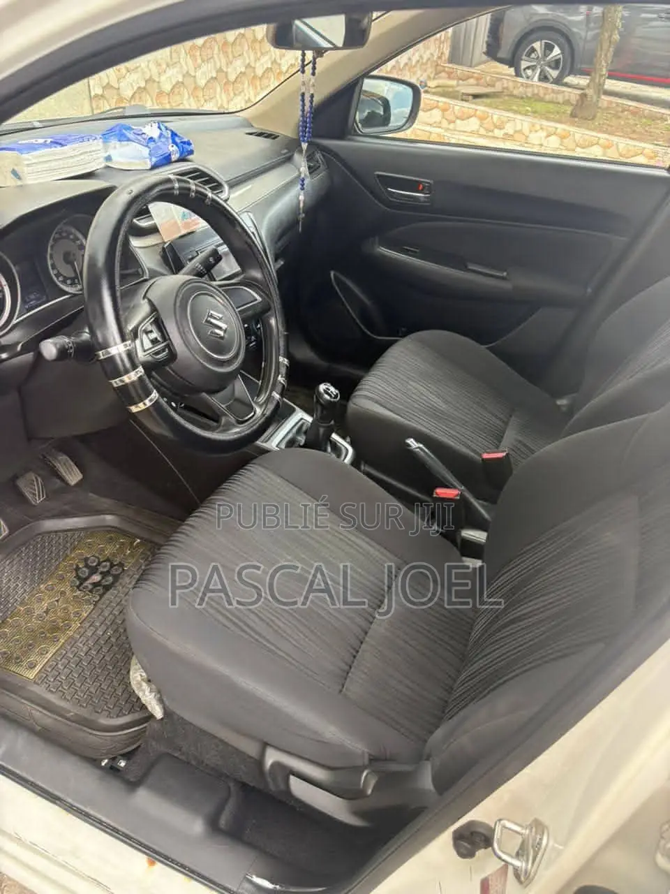 Suzuki Dzire 2023 Blanc