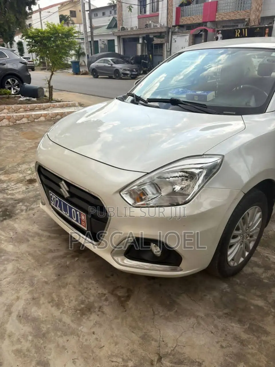 Suzuki Dzire 2023 Blanc