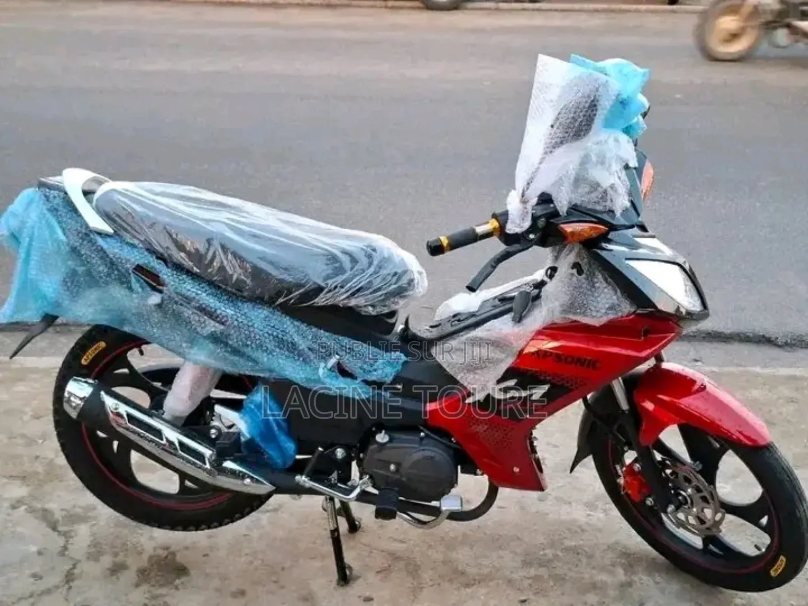 Neuf Motorcycle 2024