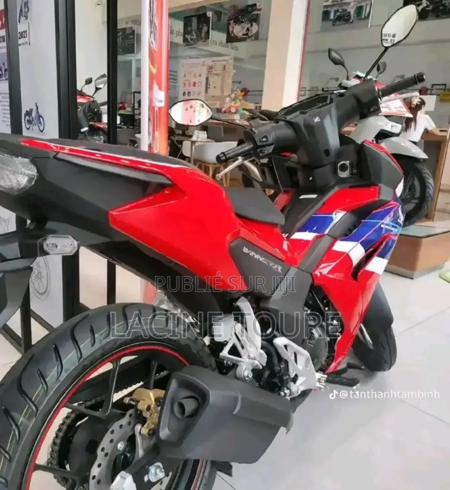 Neuf Motorcycle 2024