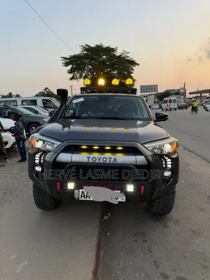 Toyota 4-Runner 2024 Gris