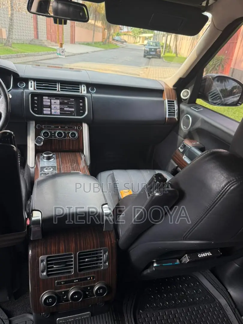 Land Rover Range Rover Vogue 2018 Black