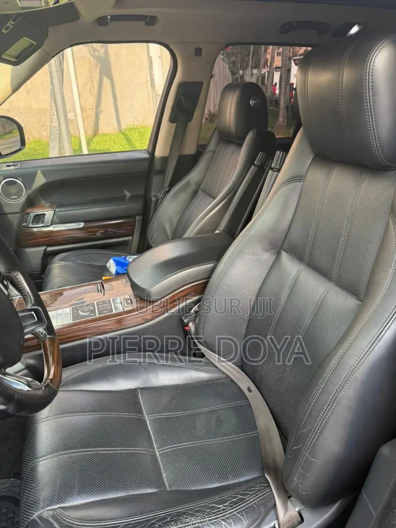 Land Rover Range Rover Vogue 2018 Black