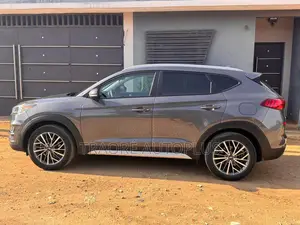 Hyundai Tucson Limited 2021 Gris