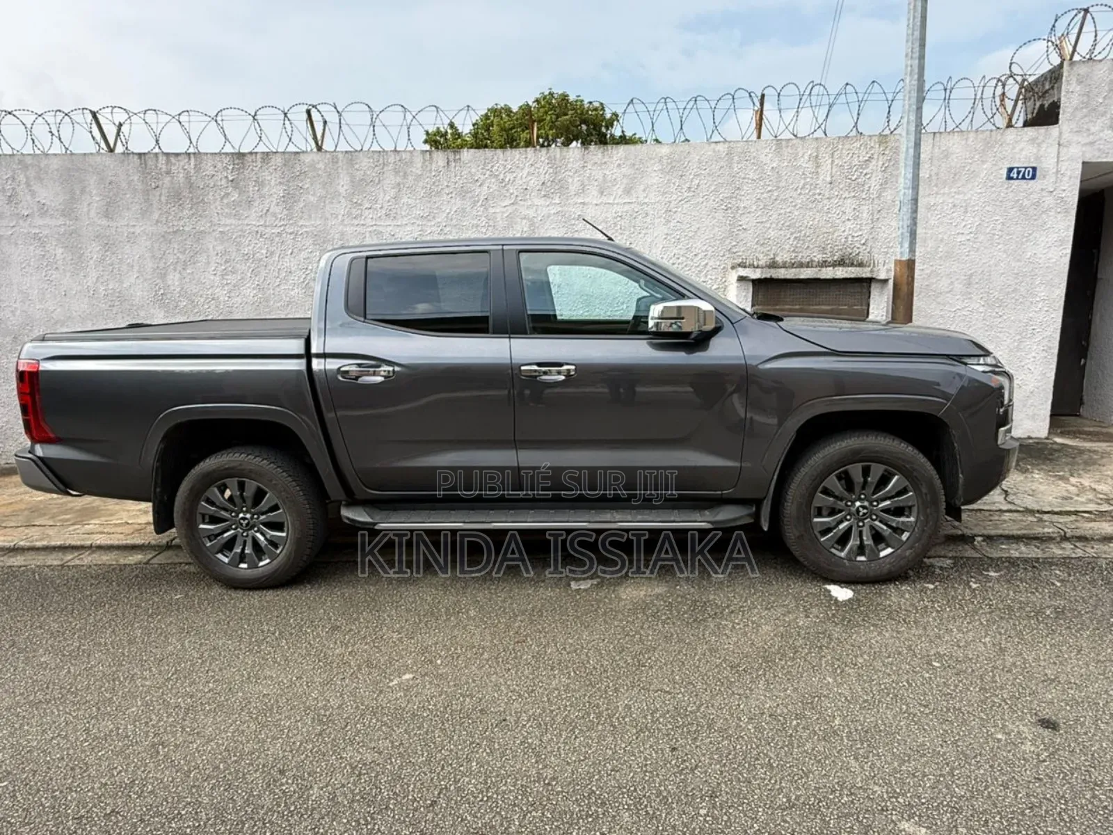 Mitsubishi L200 2025 Gris