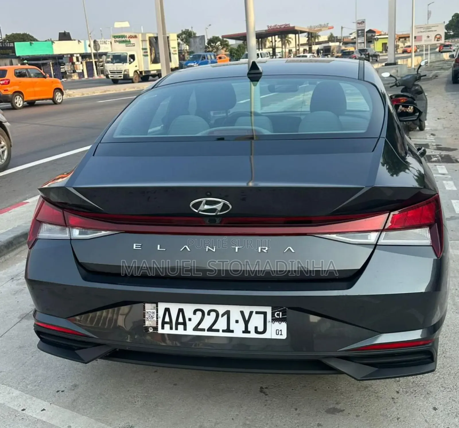 Hyundai Elantra 2022 Black
