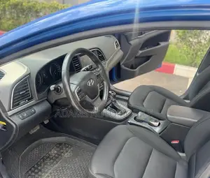 Hyundai Elantra 2017 Blue