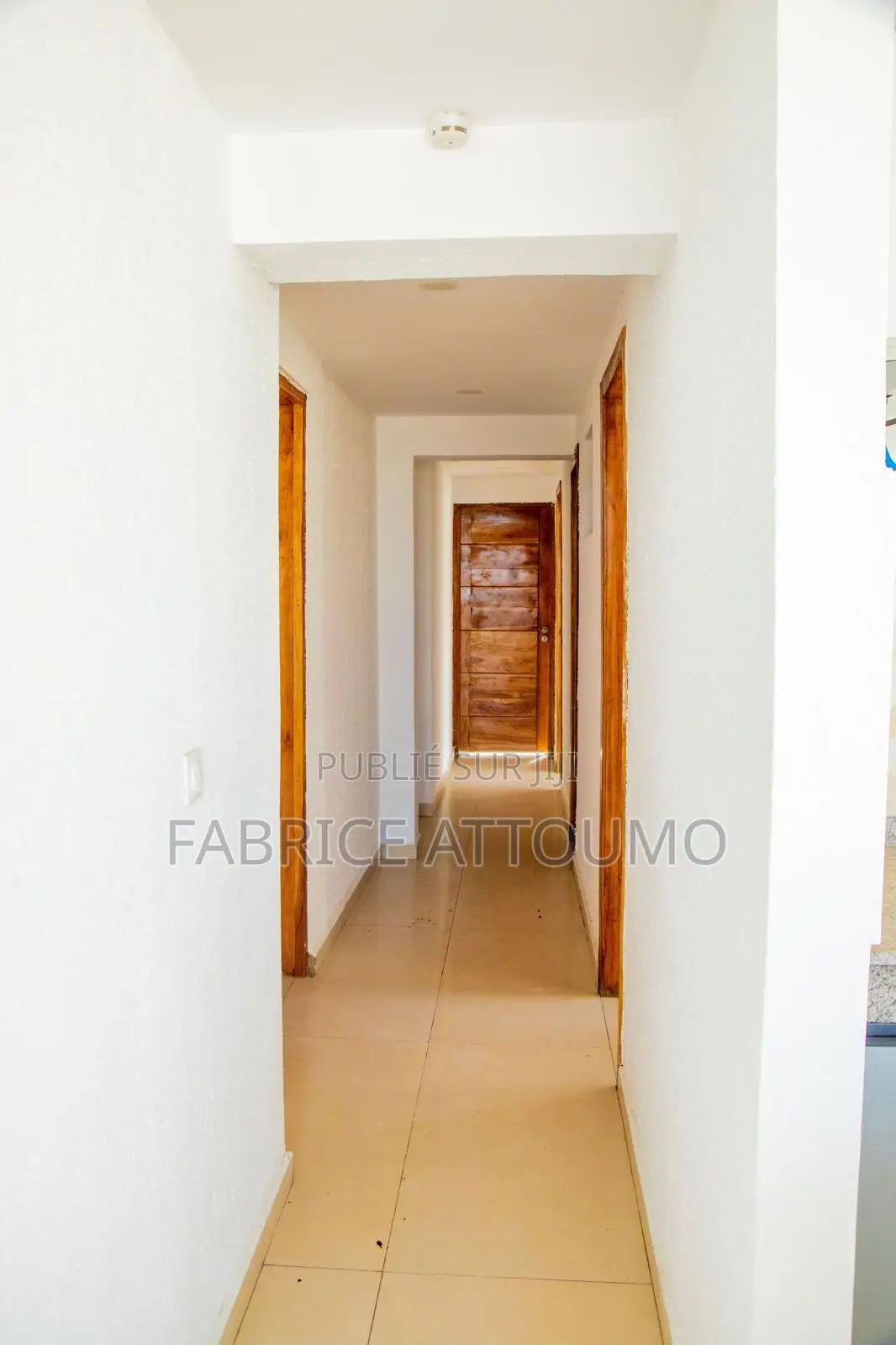 3chbre Appartement-terrasse dans Bingerville à Louer