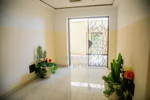 3chbre Appartement-terrasse dans Bingerville à Louer