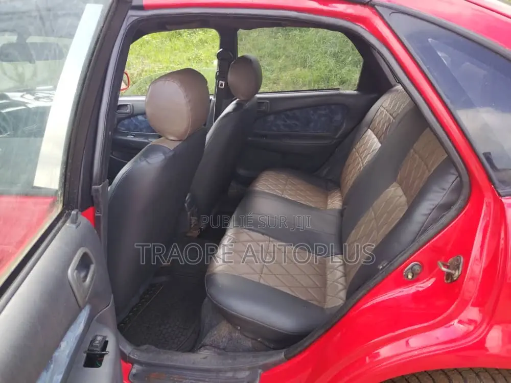 Toyota Corolla 1.4 Sedan 2002 Gris