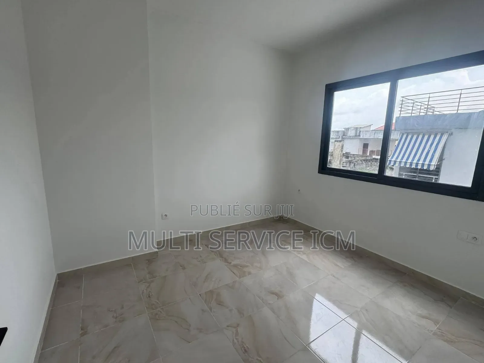 3chbre Duplex dans Rivera Mpouto, Cocody à Vendre