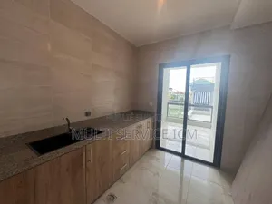 3chbre Duplex dans Rivera Mpouto, Cocody à Vendre