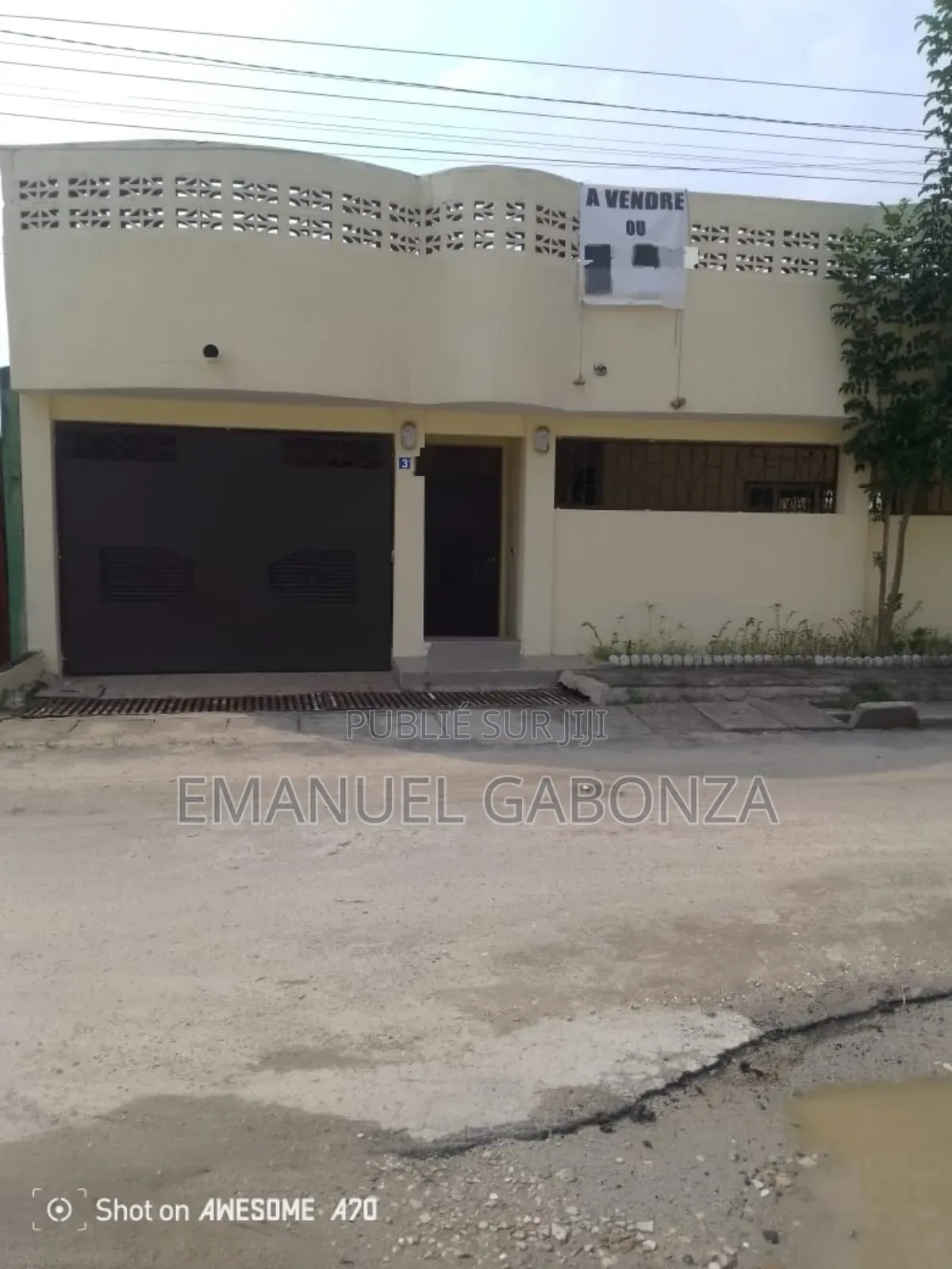 5chbre Villa dans Gabonza, Cocody à Vendre