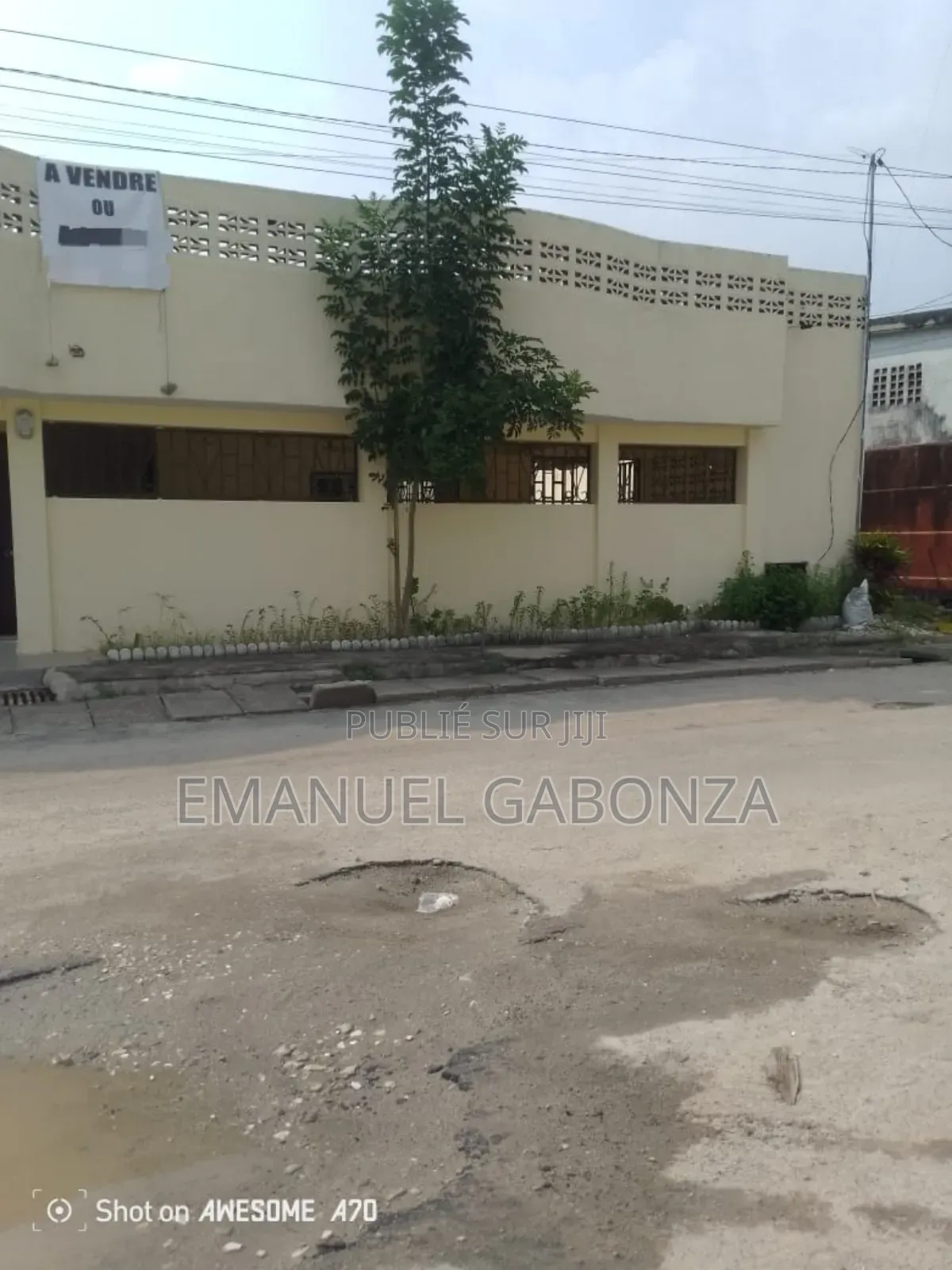 5chbre Villa dans Gabonza, Cocody à Vendre