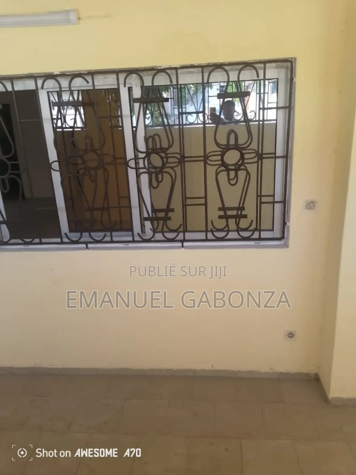 5chbre Villa dans Gabonza, Cocody à Vendre