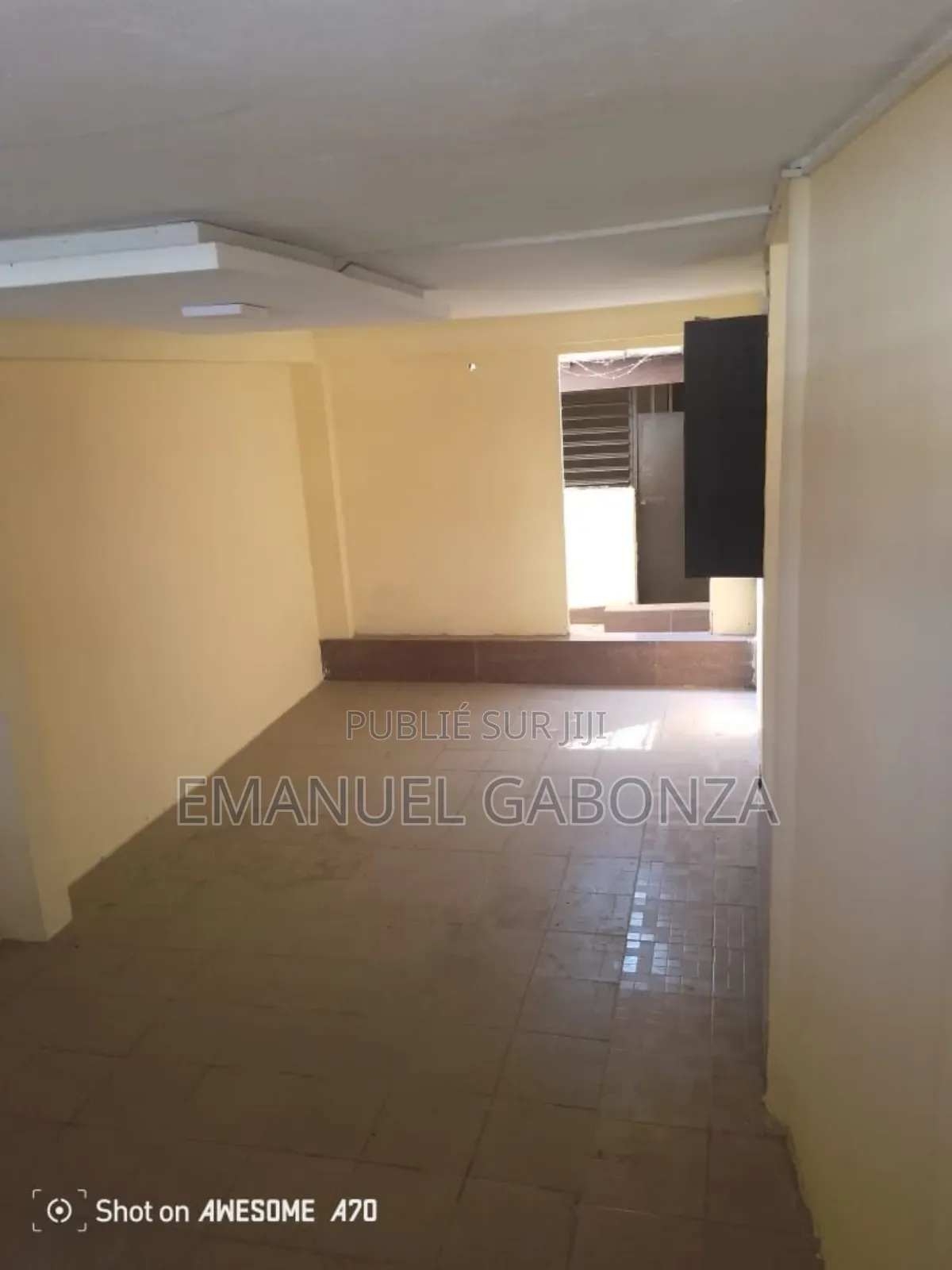 5chbre Villa dans Gabonza, Cocody à Vendre