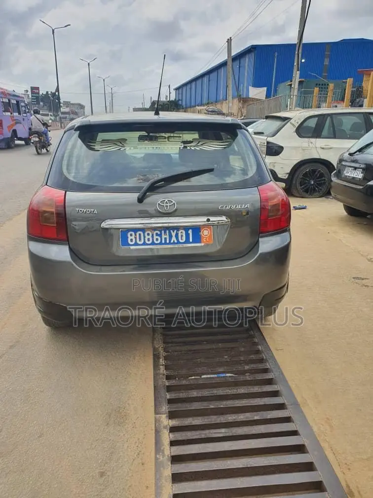 Toyota Corolla 1.4 Sedan 2002 Gris