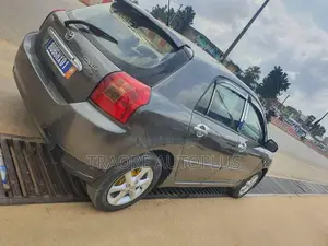 Toyota Corolla 1.4 Sedan 2002 Gris