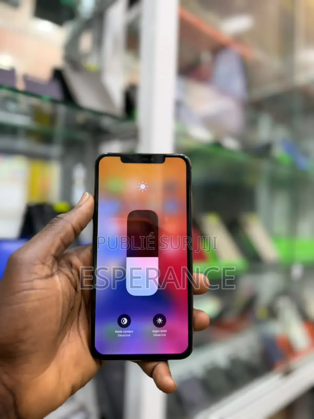 Apple iPhone 11 Pro Max 64 GB Doré