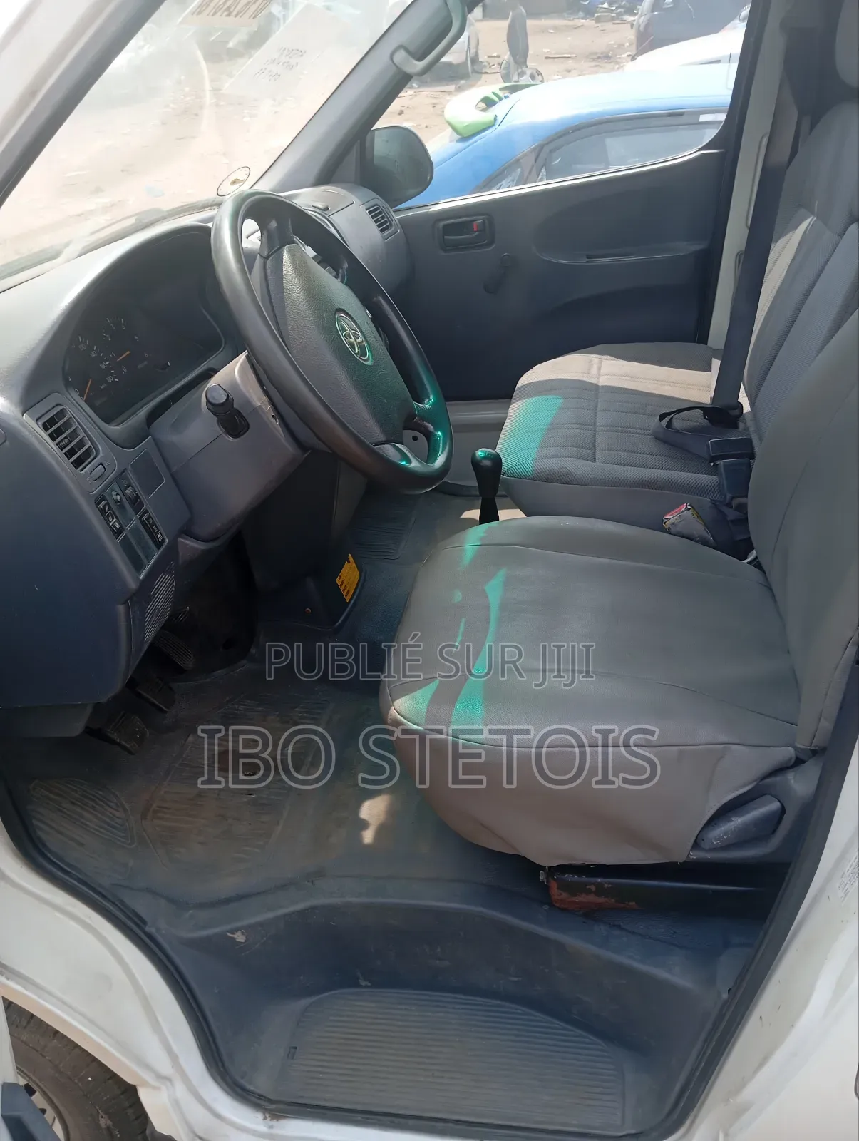 Toyota HiAce 2018 Blanc