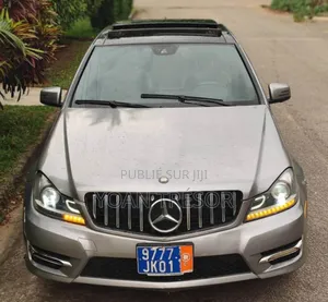 Mercedes-Benz C250 2014 Gris