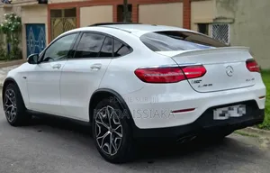 Mercedes-Benz GLC-Class 2020 Blanc cassé