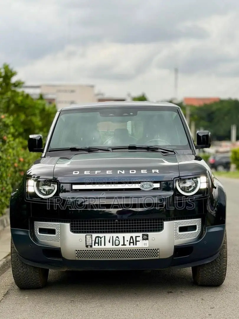 Land Rover Defender X-Dynamic SE 2024 Black