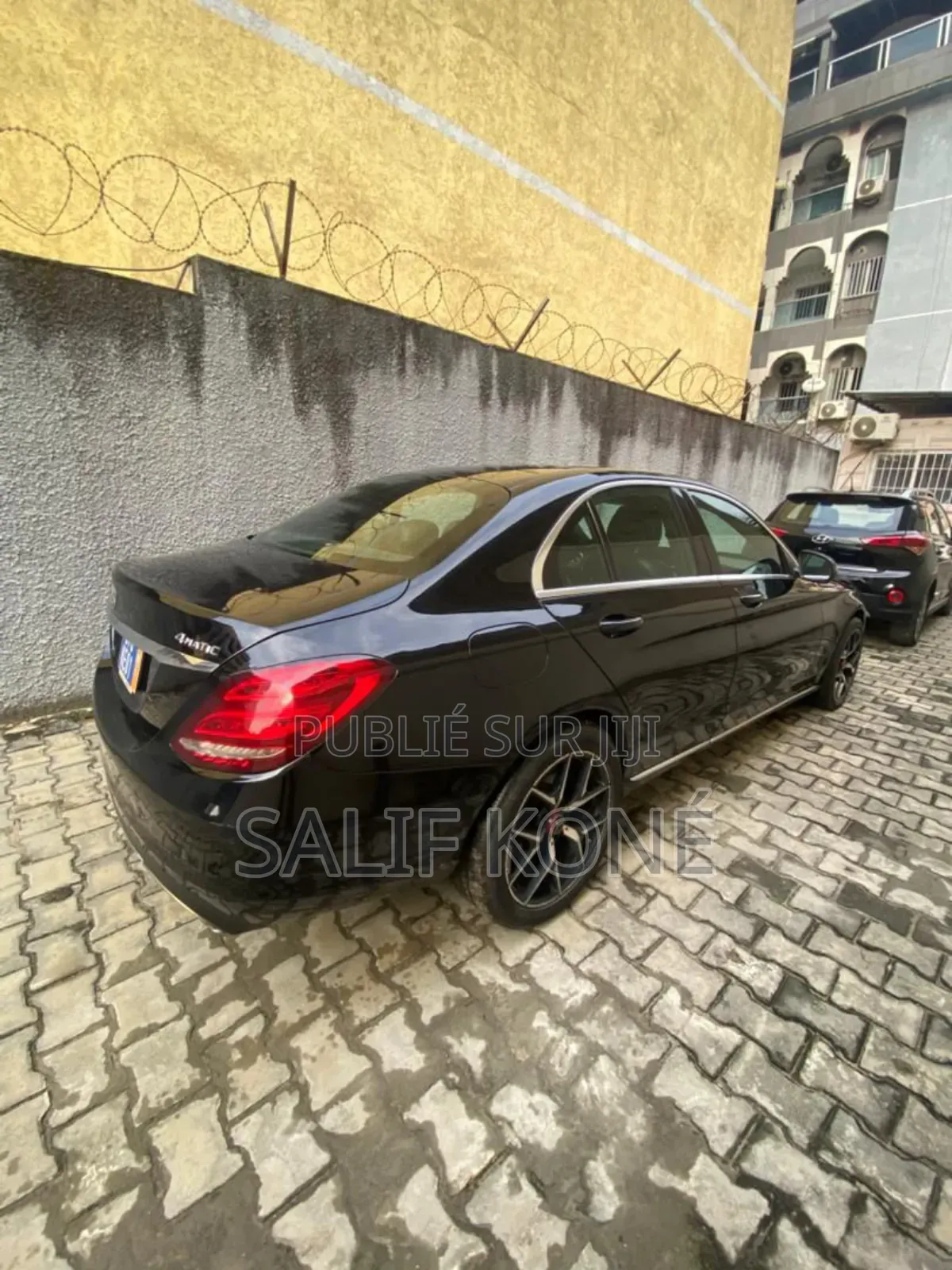 Mercedes-Benz C300 2017 Black