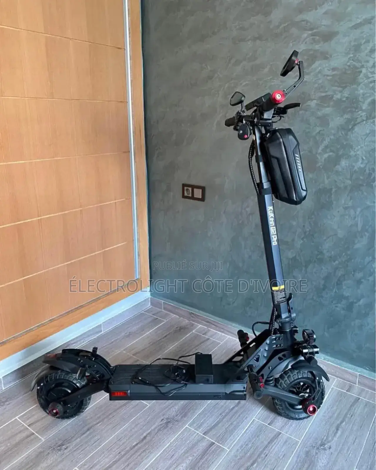 Neuf Motorcycle 2023