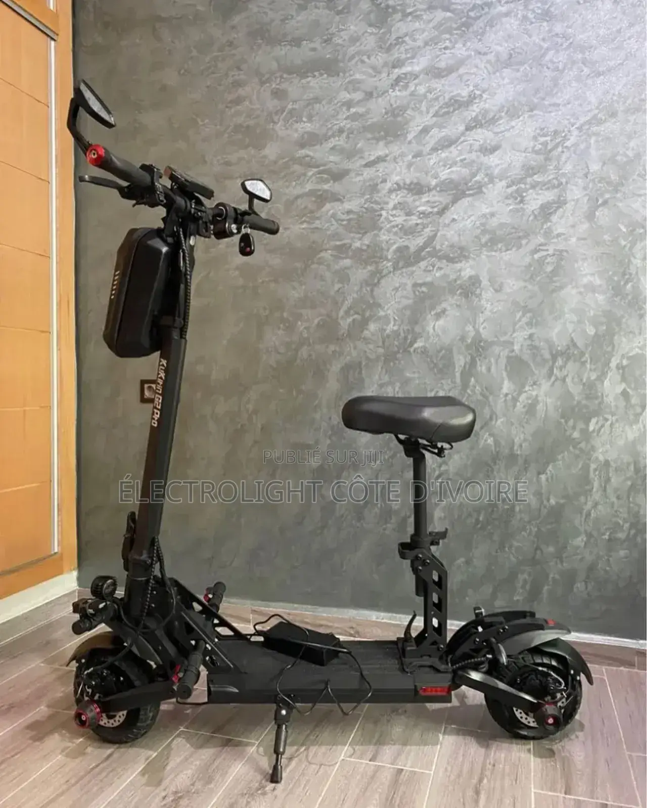 Neuf Motorcycle 2023