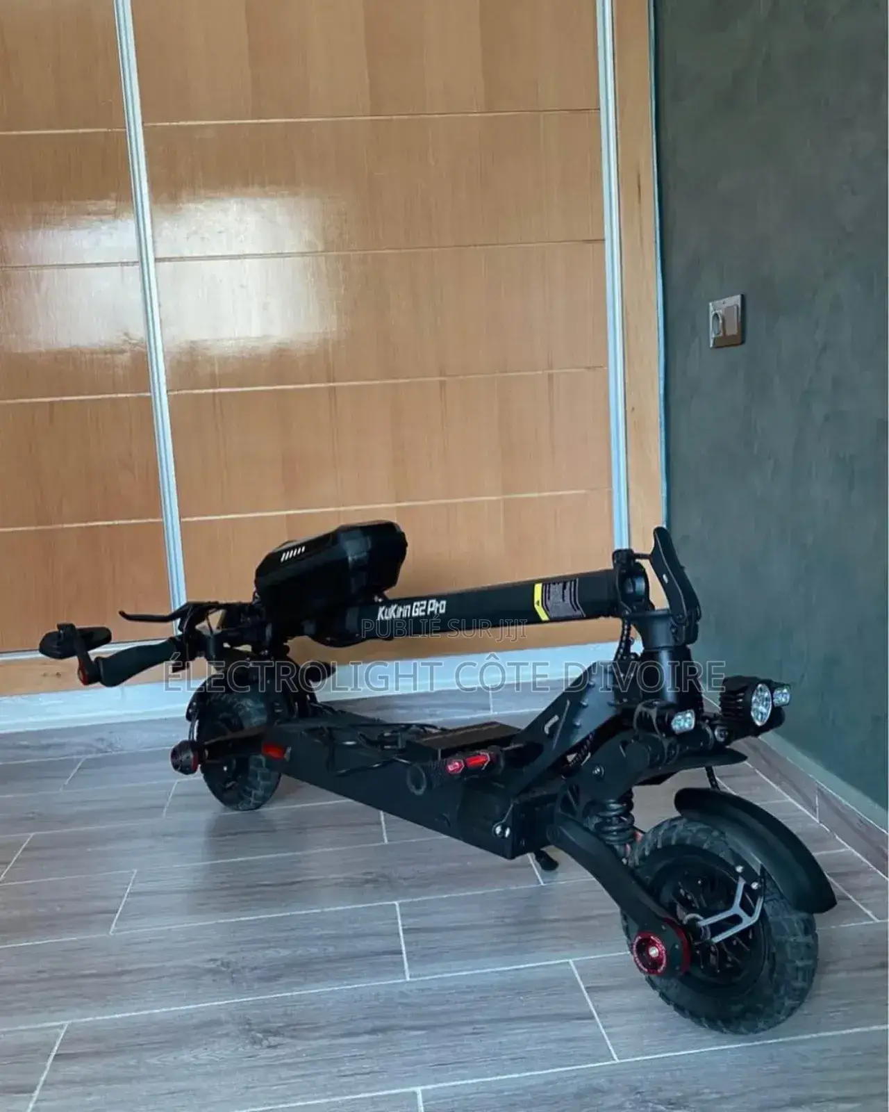 Neuf Motorcycle 2023