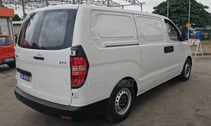 Hyundai H1 2020 Blanc