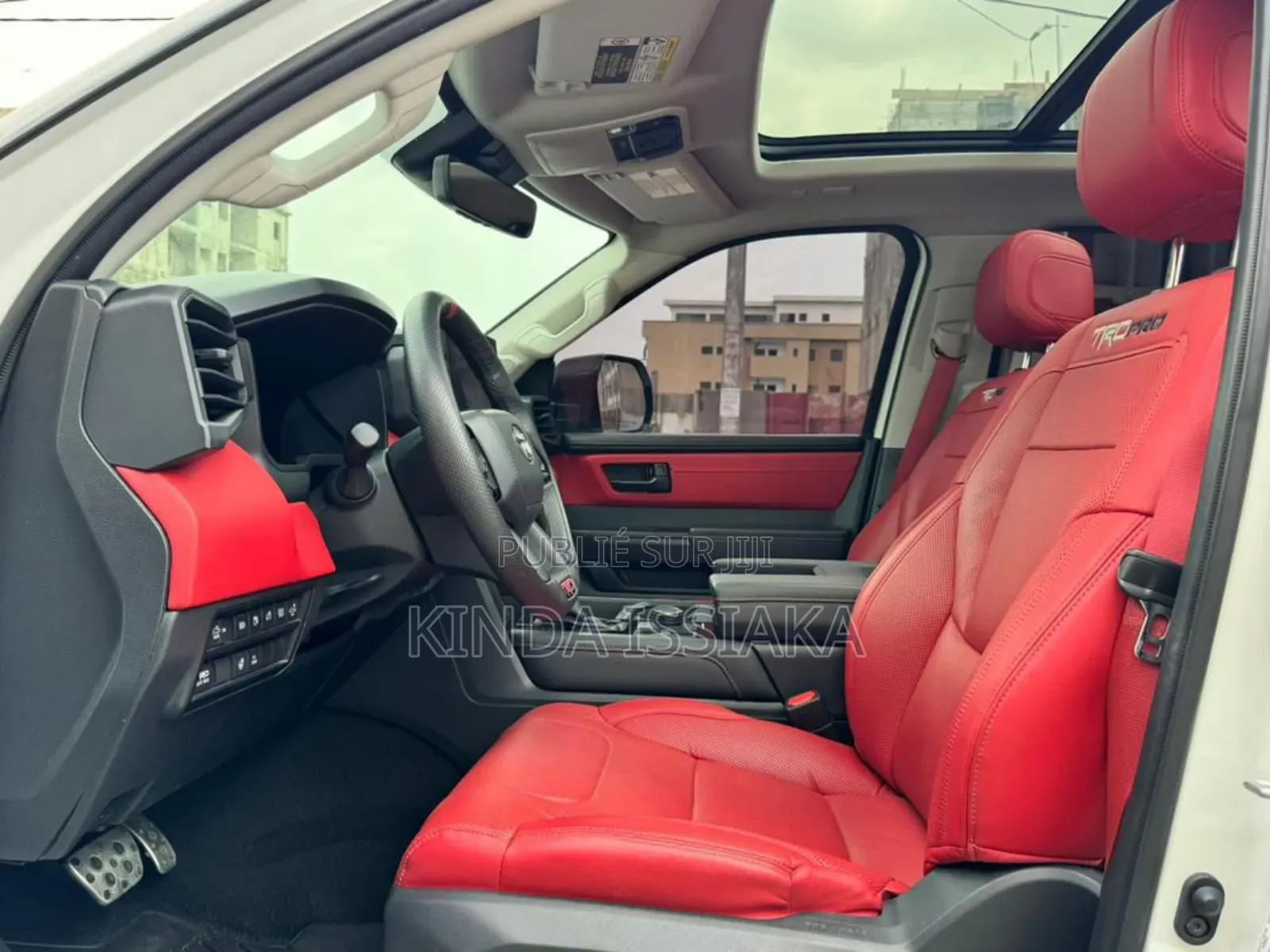 Toyota Tundra 2024 Gris