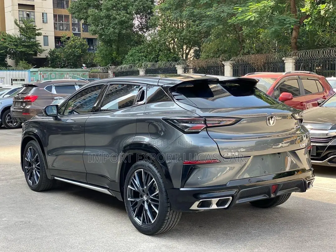 New Changan UNI-T 1.5 FWD 2023 Gris